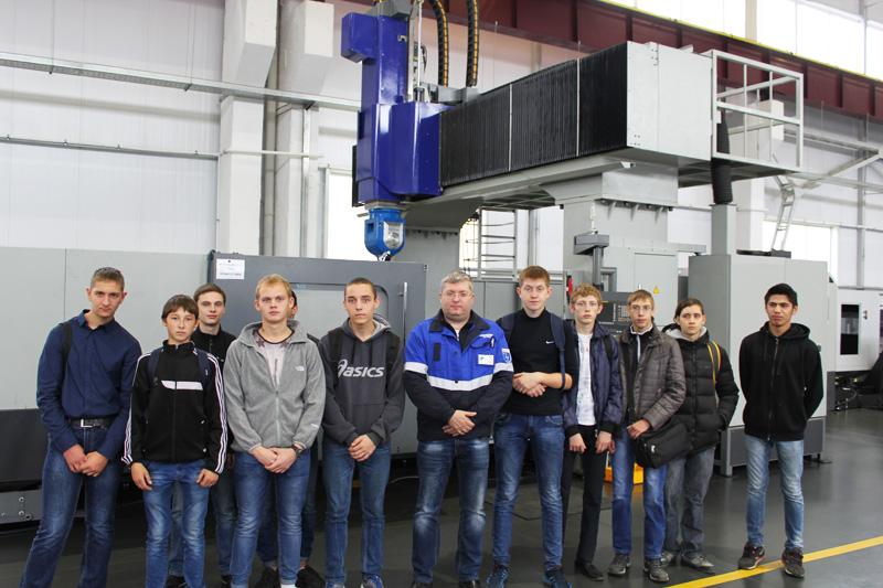 Студенты Пензенского многопрофильного колледжа посетили завод СтанкоМашСтрой